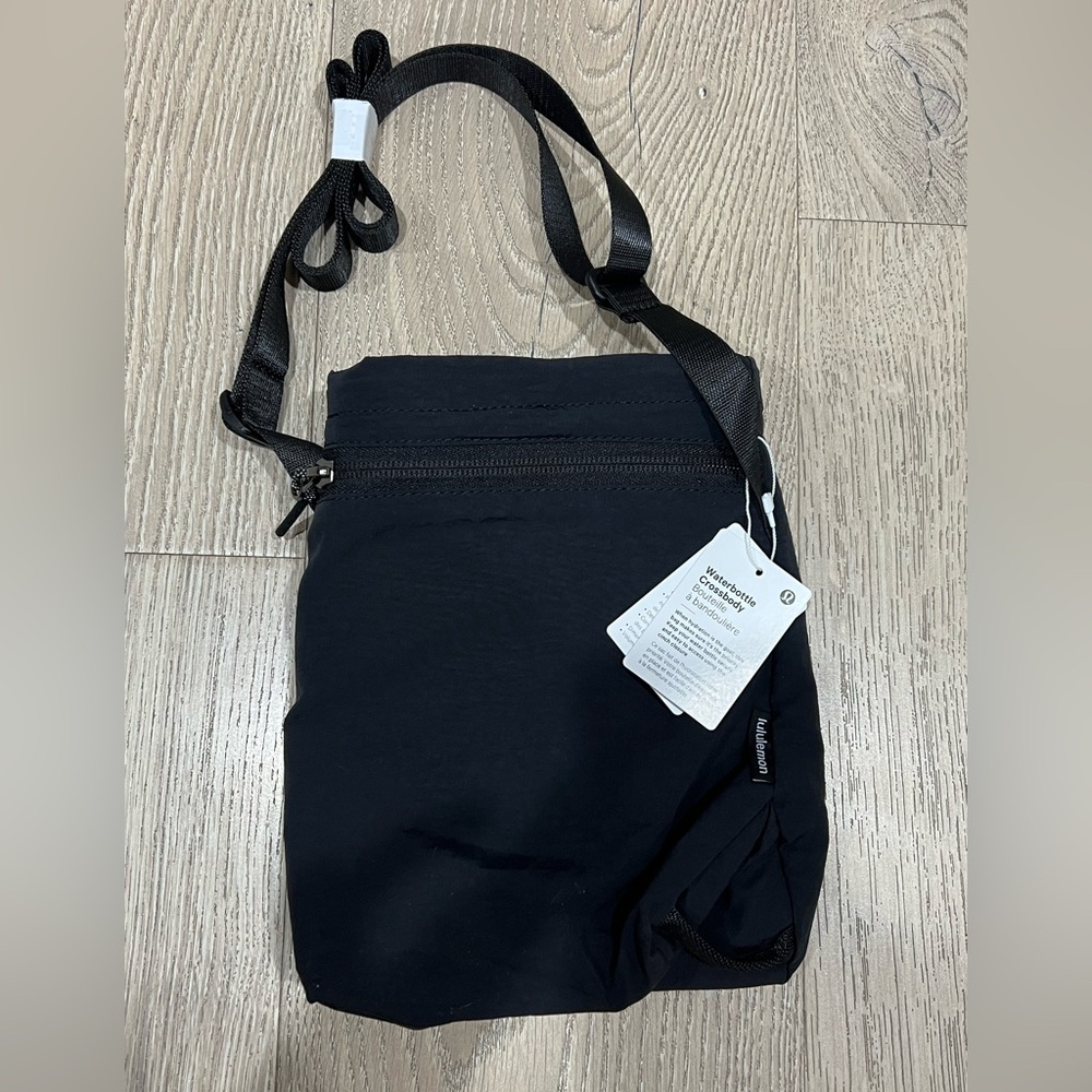 Brand New: Lululemon Water bottle Crossbody